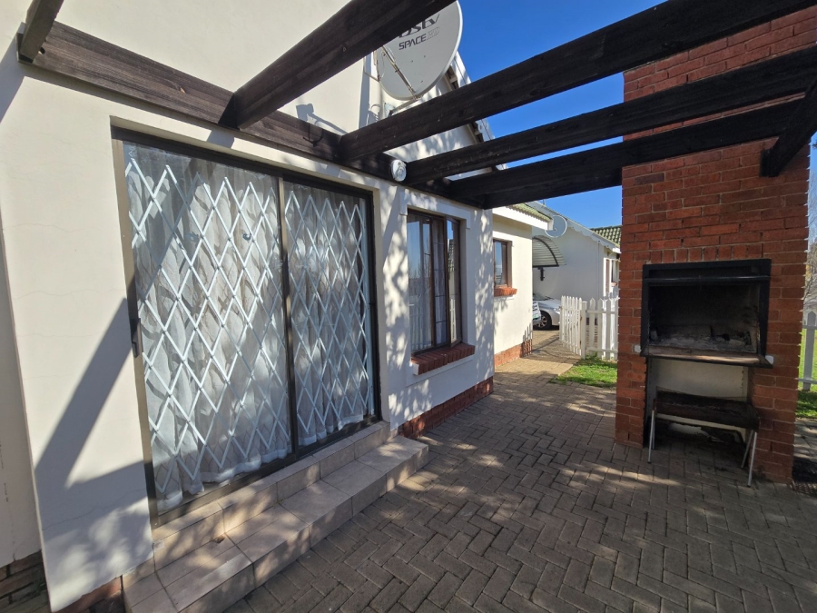 3 Bedroom Property for Sale in Hillside View Free State